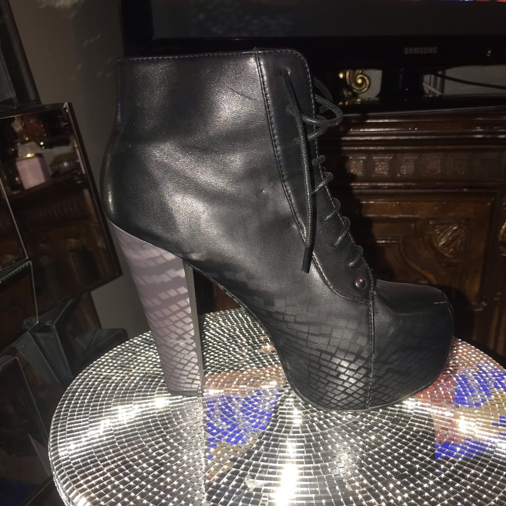 Leather booties